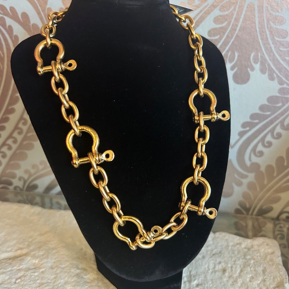 NP3293 Horsebit Necklace by YOCHI